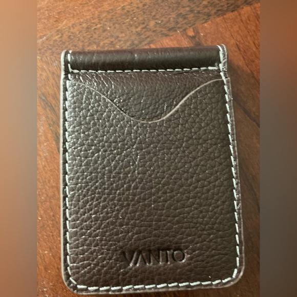 PGA OakHill Leather Billfold - Picture 3 of 3